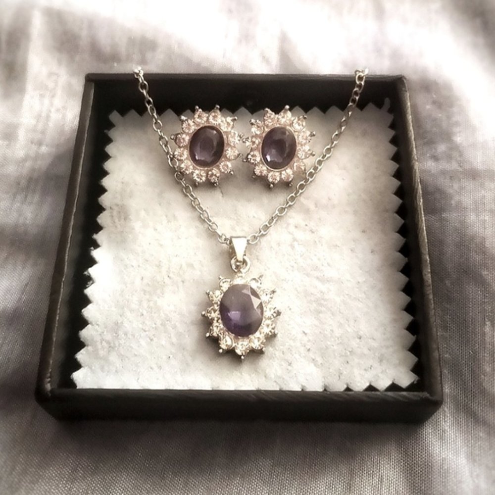 Faux sapphire and diamond set